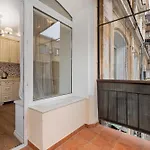 Deribasivska 10 Luxury 4*