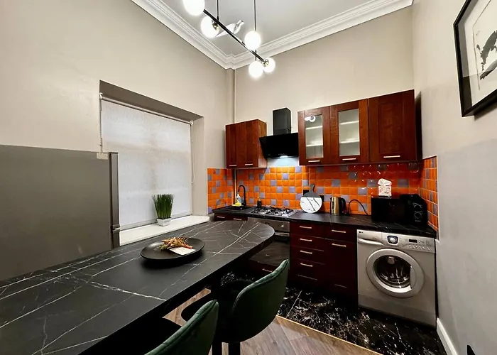 Deribasivska 10 Luxury 4*